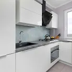 アパート Modern View In With Balcony & Workspace By Renters *