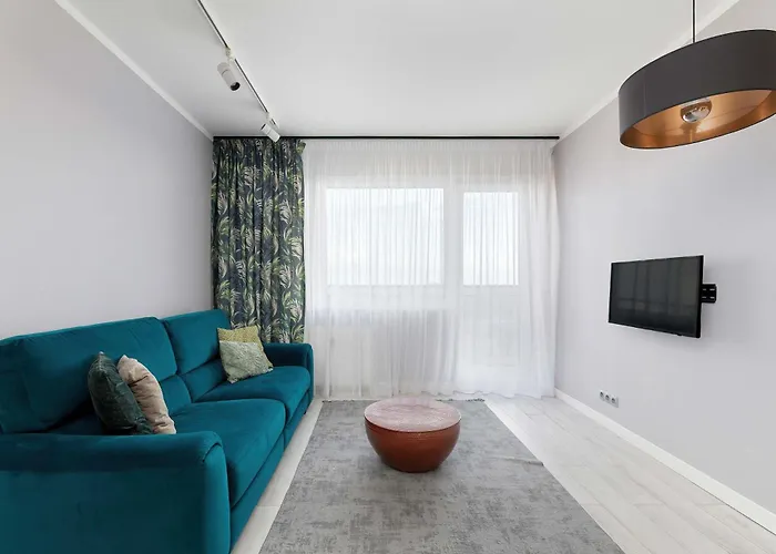 Modern City View Apartment In Szczecin With Balcony & Workspace By Noclegi Renters Szczecin